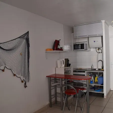 Pretty Spacious Studio With Loggia - Cap D'agde Apartment